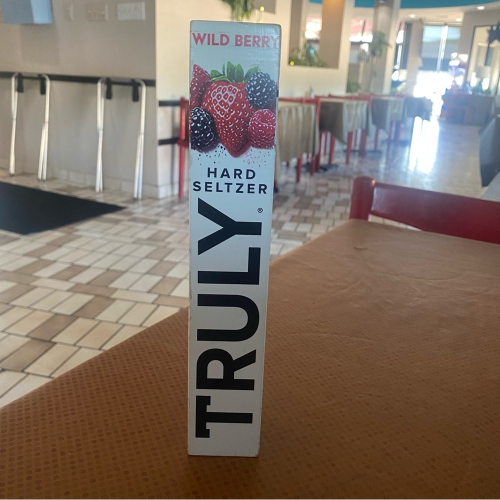 RARE Truly Wild Berry Hard Seltzer Pour Tap